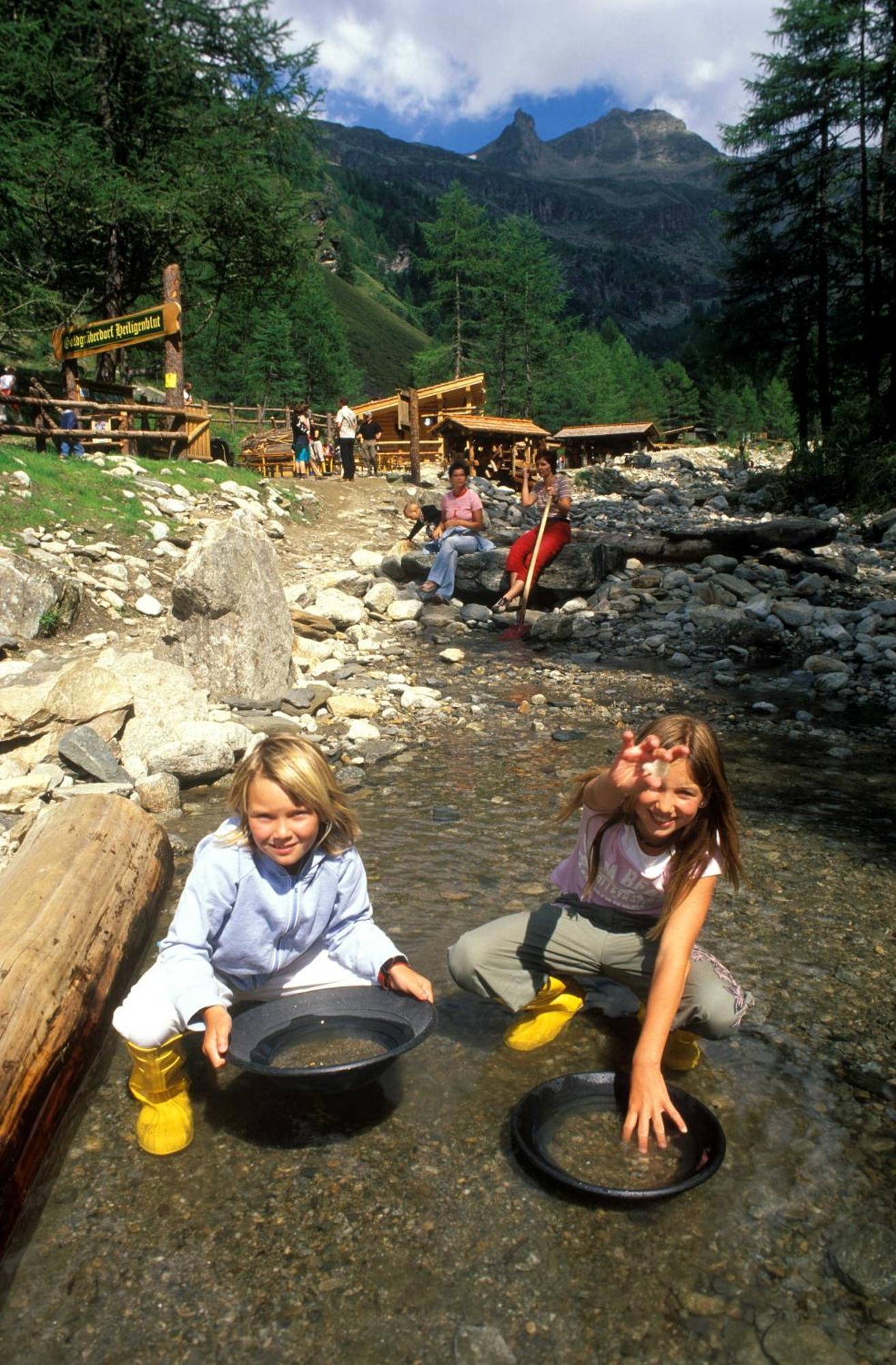 Gaestehaus Zwischenberger Obervellach Luaran gambar