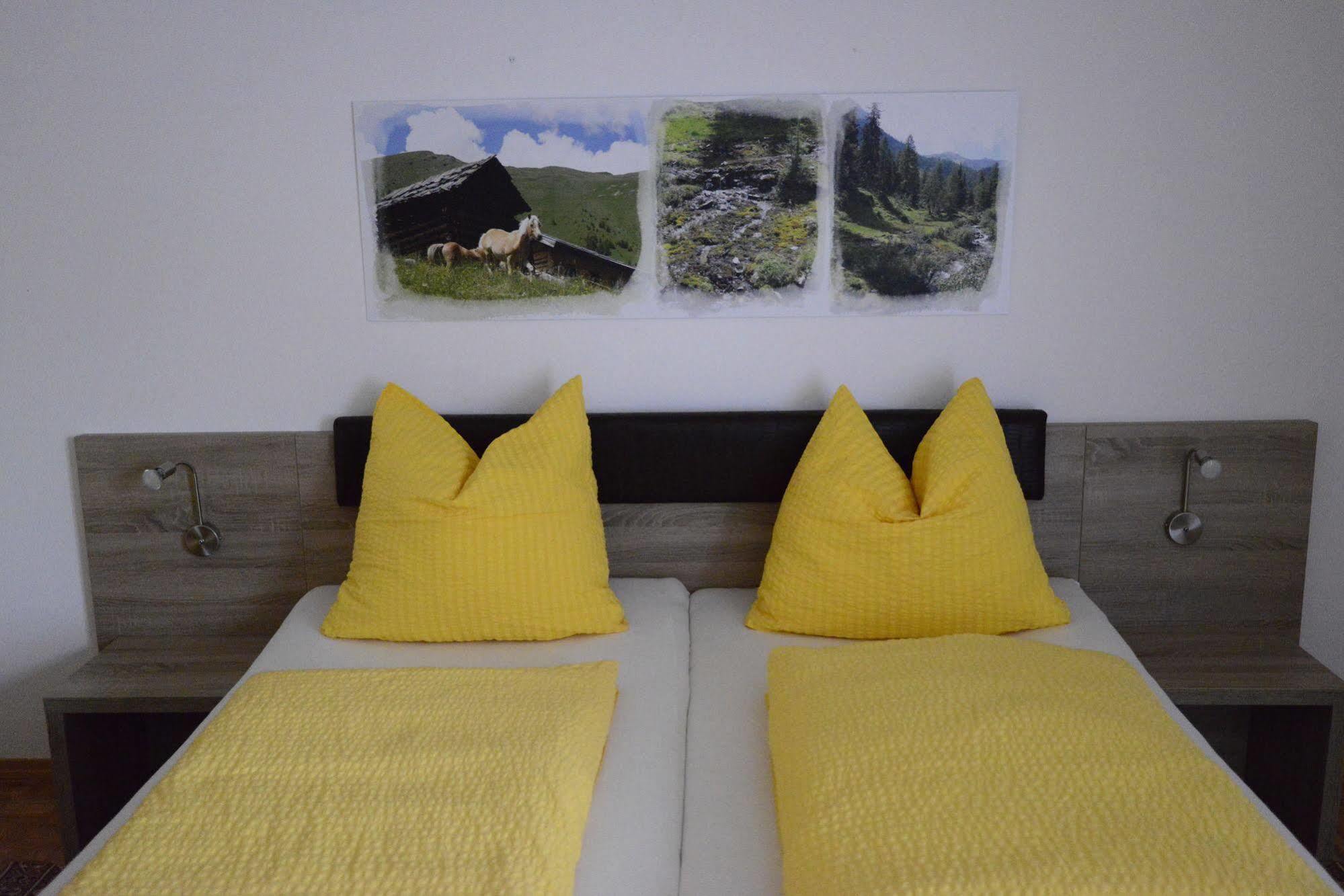 Gastehaus Zwischenberger Apartment Obervellach Luaran gambar